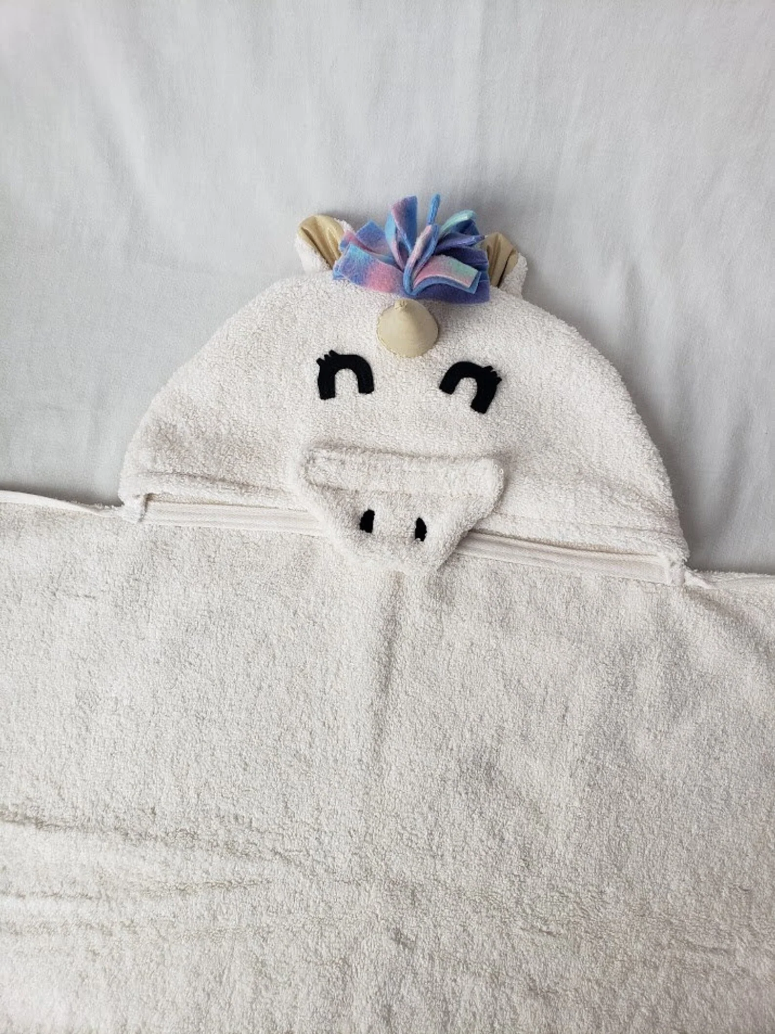 Hooded Bath Towel - Unicorn - Image 2
