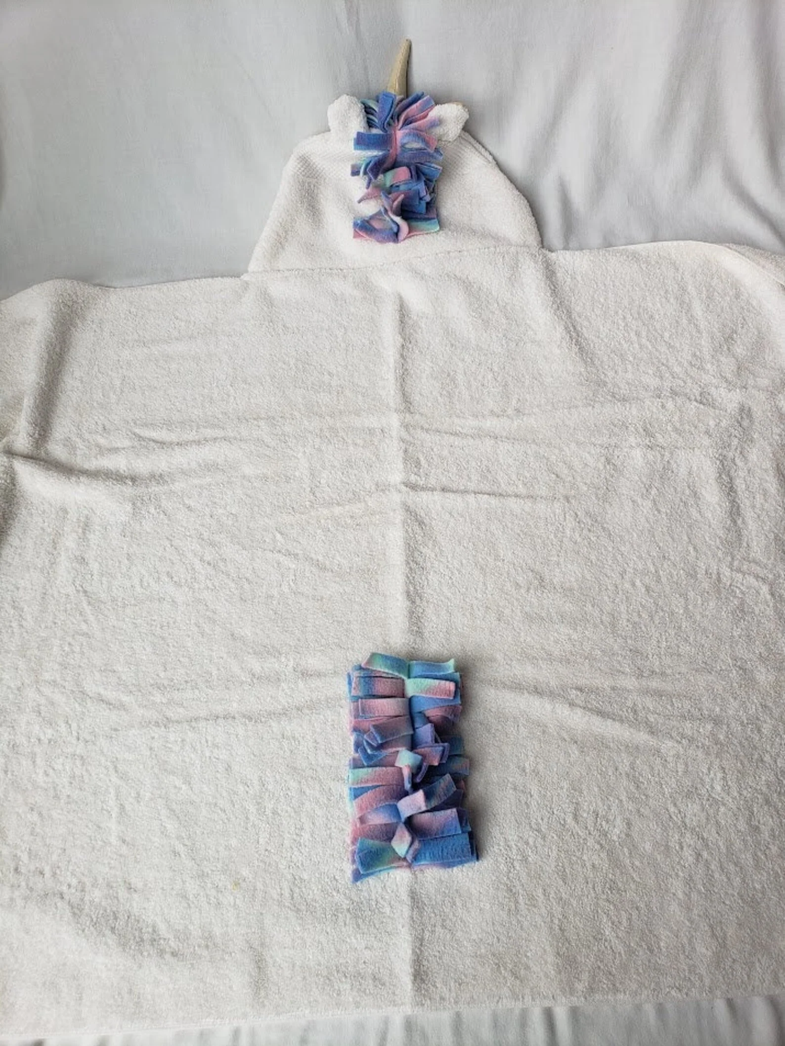 Hooded Bath Towel - Unicorn - Image 3